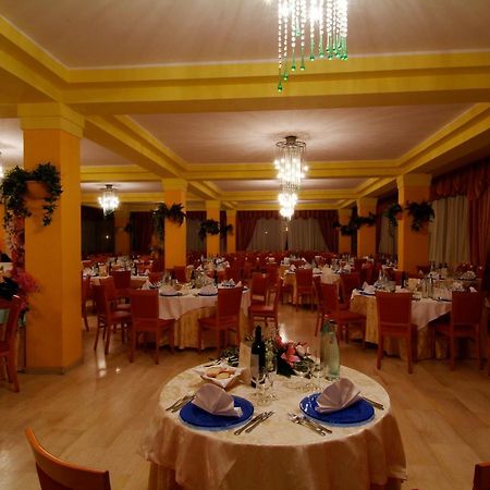 Grand Hotel Montesilvano Marina Екстериор снимка