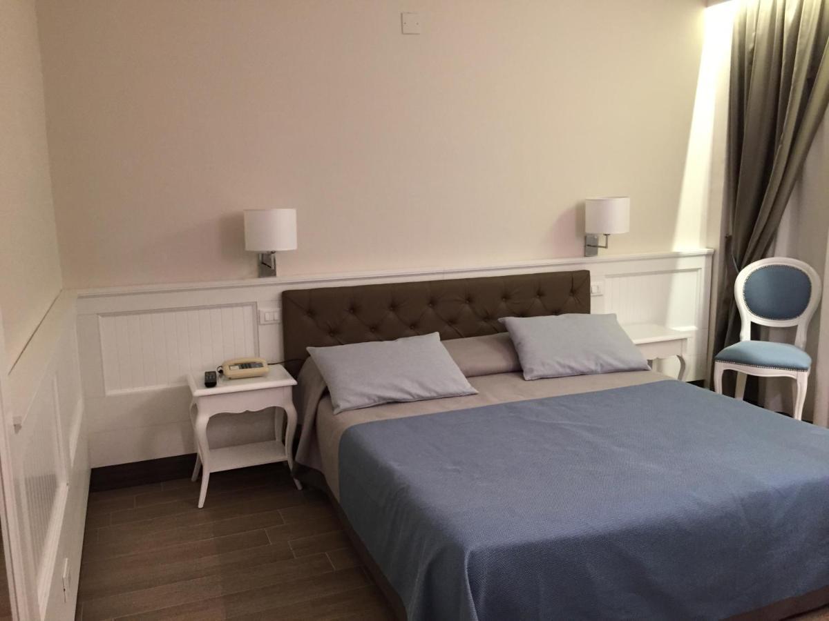 Grand Hotel Montesilvano Marina Екстериор снимка