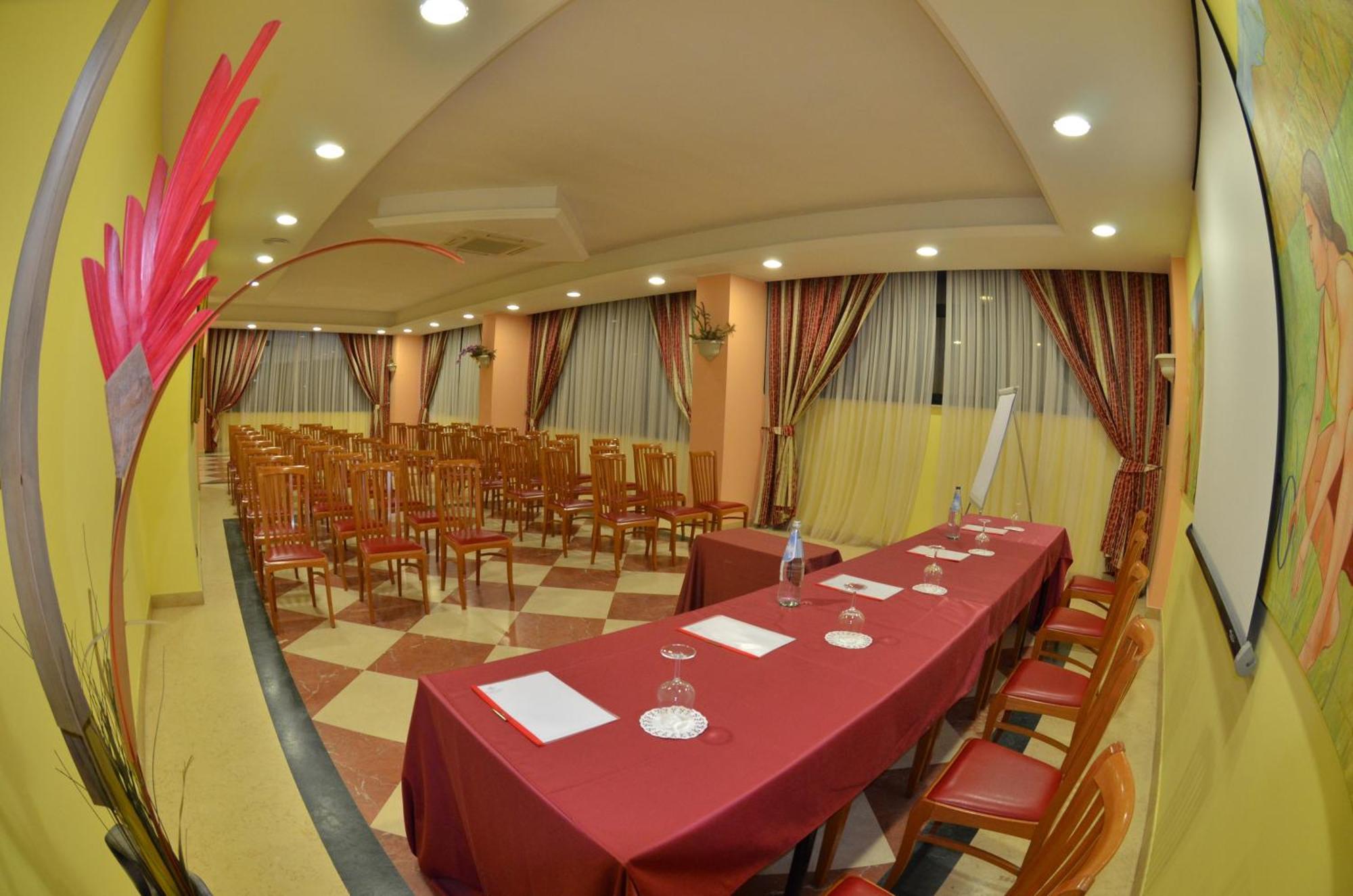 Grand Hotel Montesilvano Marina Екстериор снимка