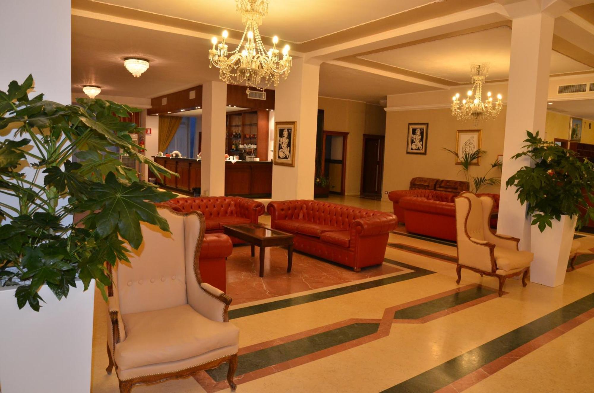 Grand Hotel Montesilvano Marina Екстериор снимка