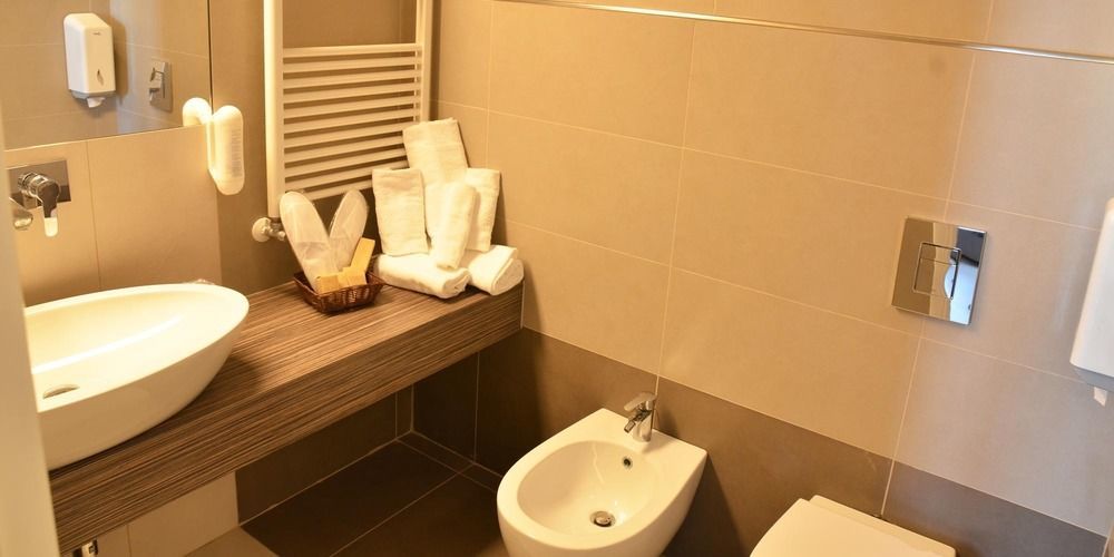 Grand Hotel Montesilvano Marina Екстериор снимка