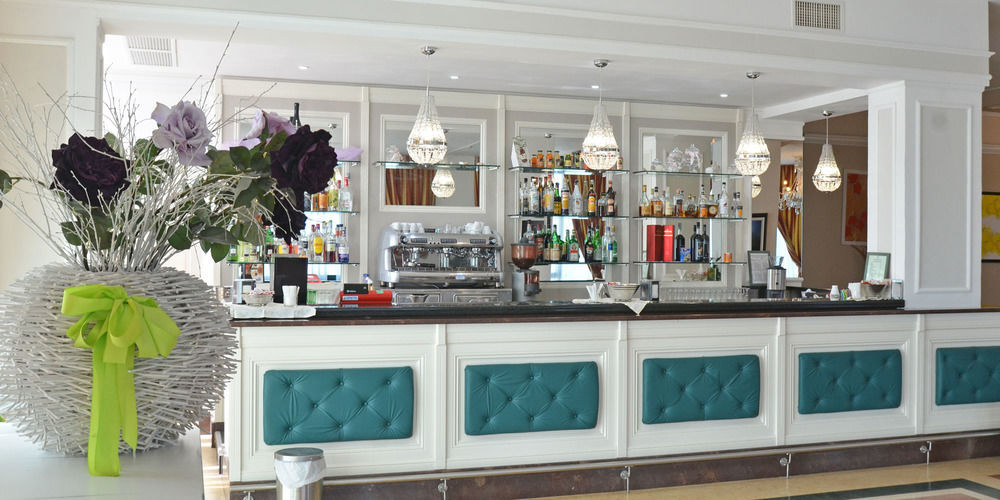 Grand Hotel Montesilvano Marina Екстериор снимка