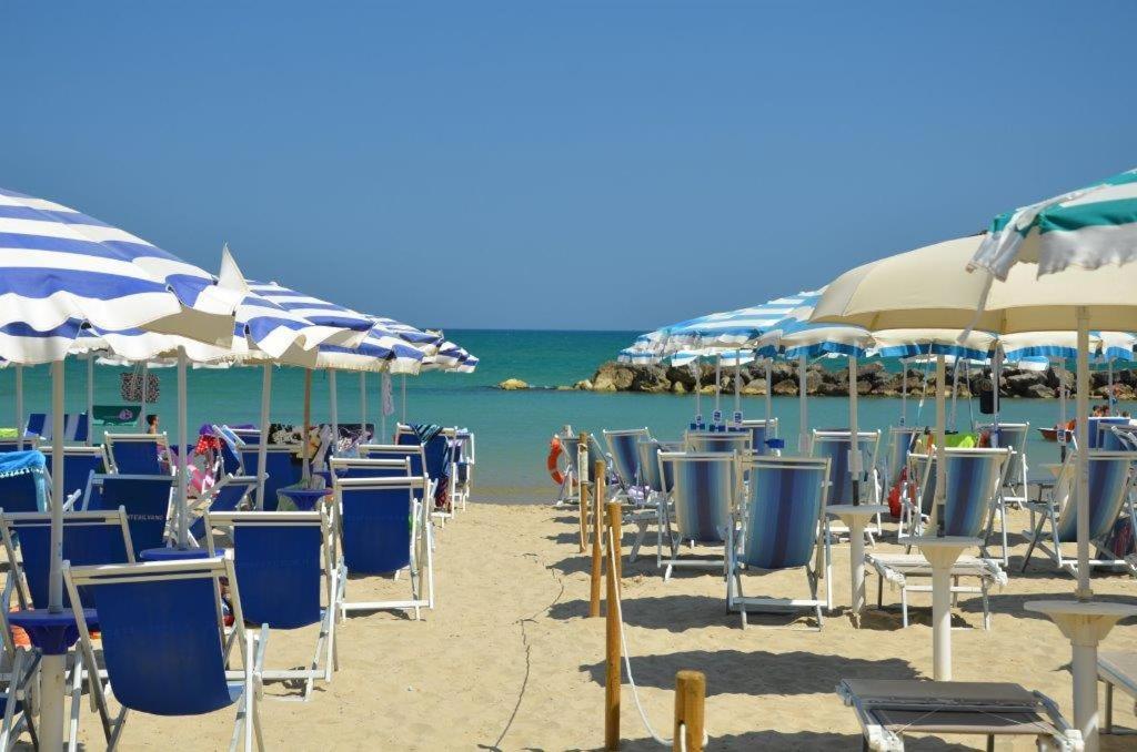 Grand Hotel Montesilvano Marina Екстериор снимка